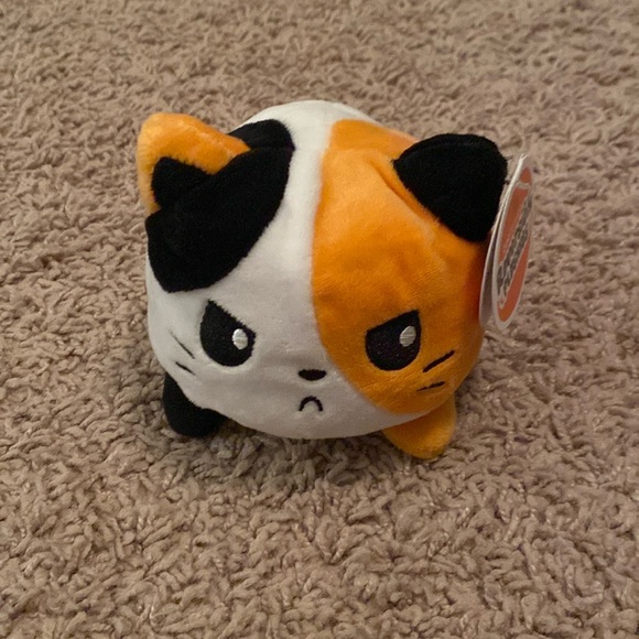 NWT Tee Turtle Reversible plush stuffed animal calico cat - Picture 2 of 6